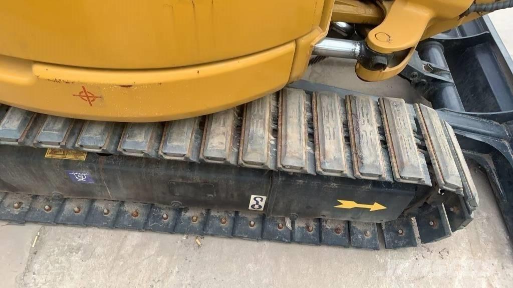 CAT 303 Gravemaskiner på larvebånd