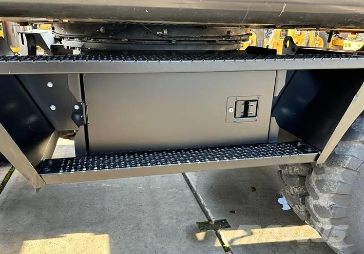 Hitachi ZX 170 W-5 B Gravemaskiner på hjul