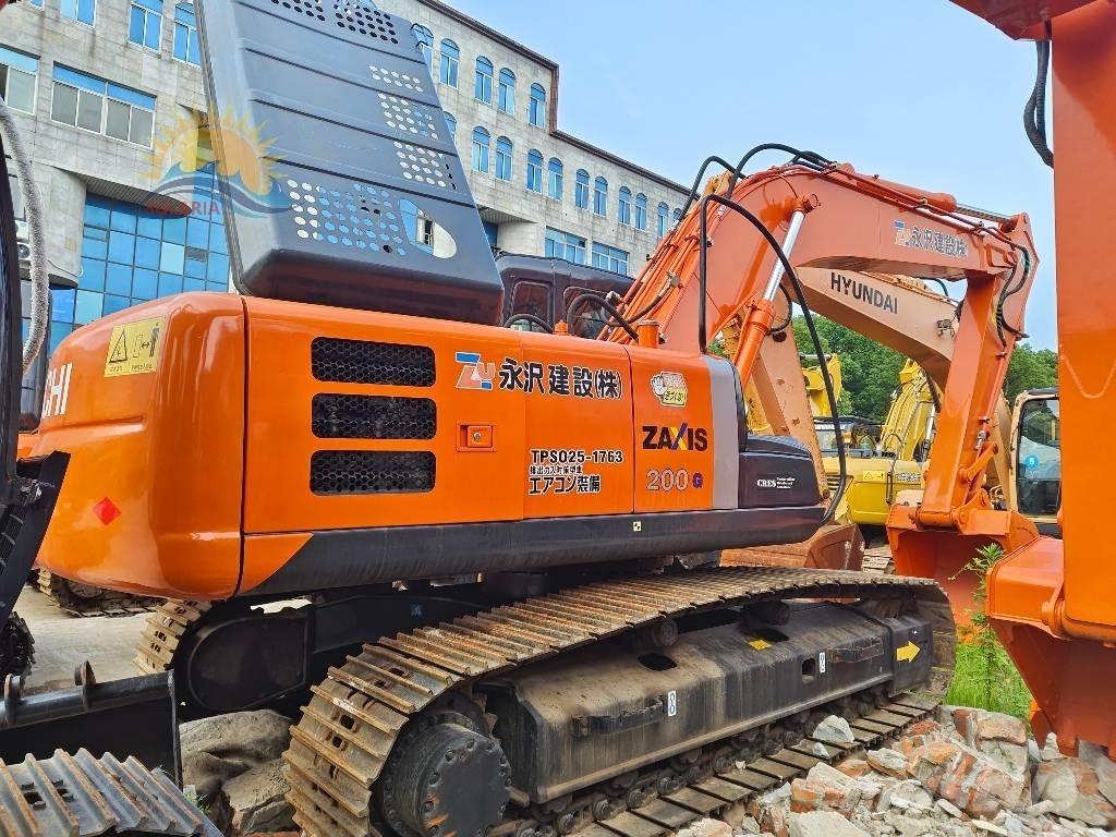 Hitachi ZX 200 Gravemaskiner på larvebånd