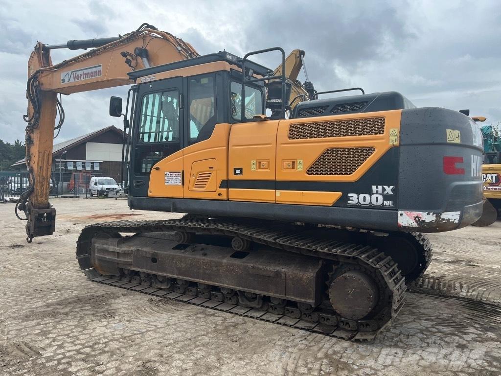 Hyundai HX 300 NL Gravemaskiner på larvebånd