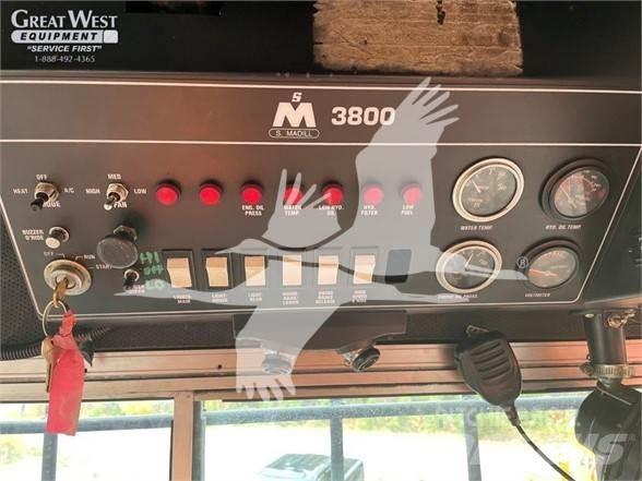 Madill 3800 Knuckleboom læssere