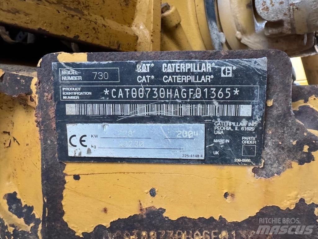 CAT 730 Terrængående lastbiler