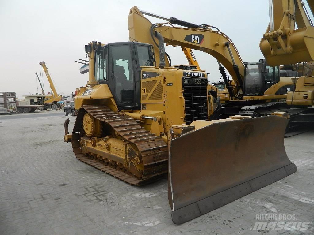 CAT D 6 N XL Bulldozer på larvebånd