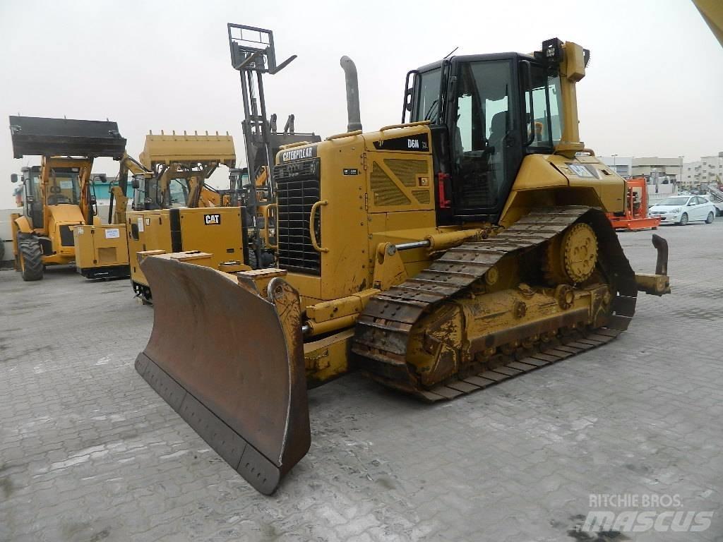 CAT D 6 N XL Bulldozer på larvebånd