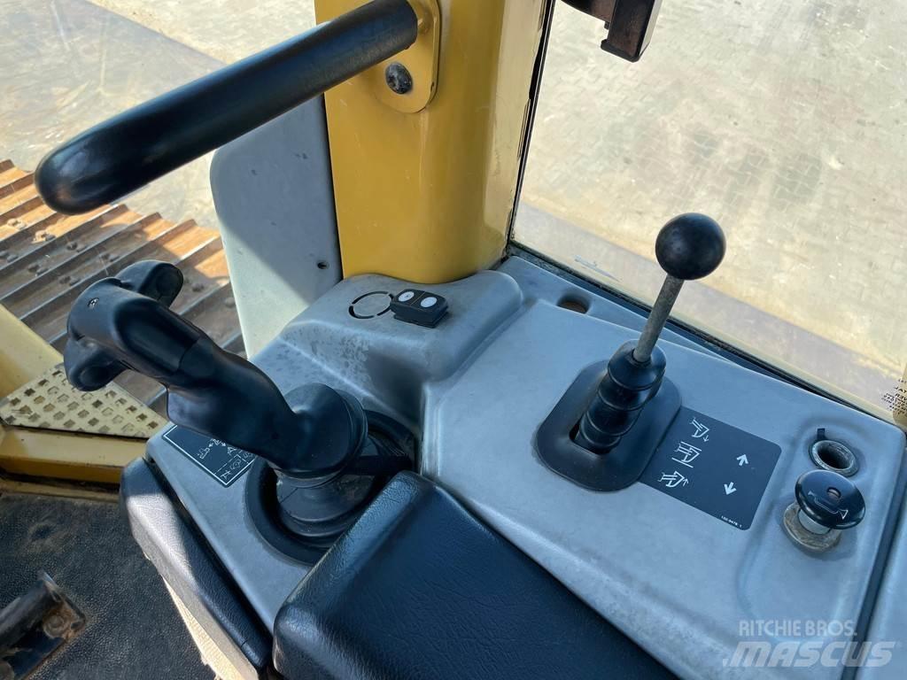 CAT D6N XL Bulldozer på larvebånd
