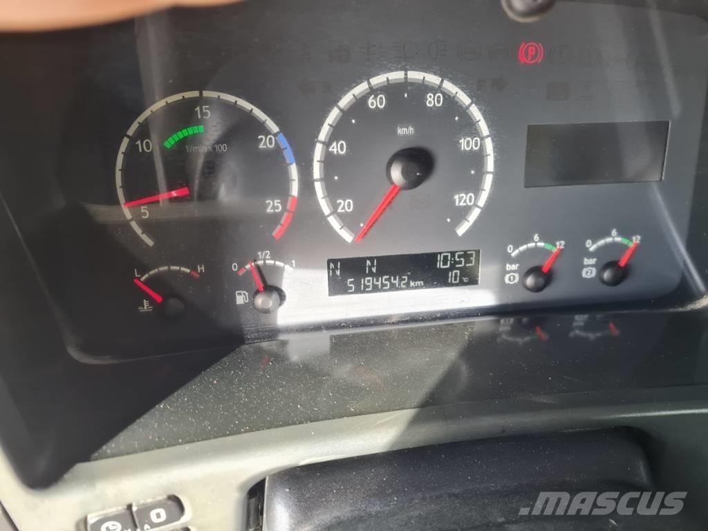 Scania P 280 / HYVA Lastbiler med containerramme / veksellad