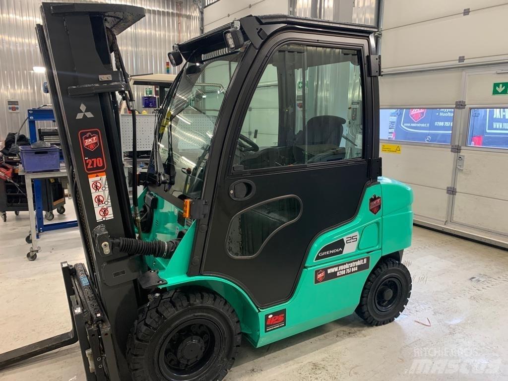 Mitsubishi FD25N3 Diesel gaffeltrucks