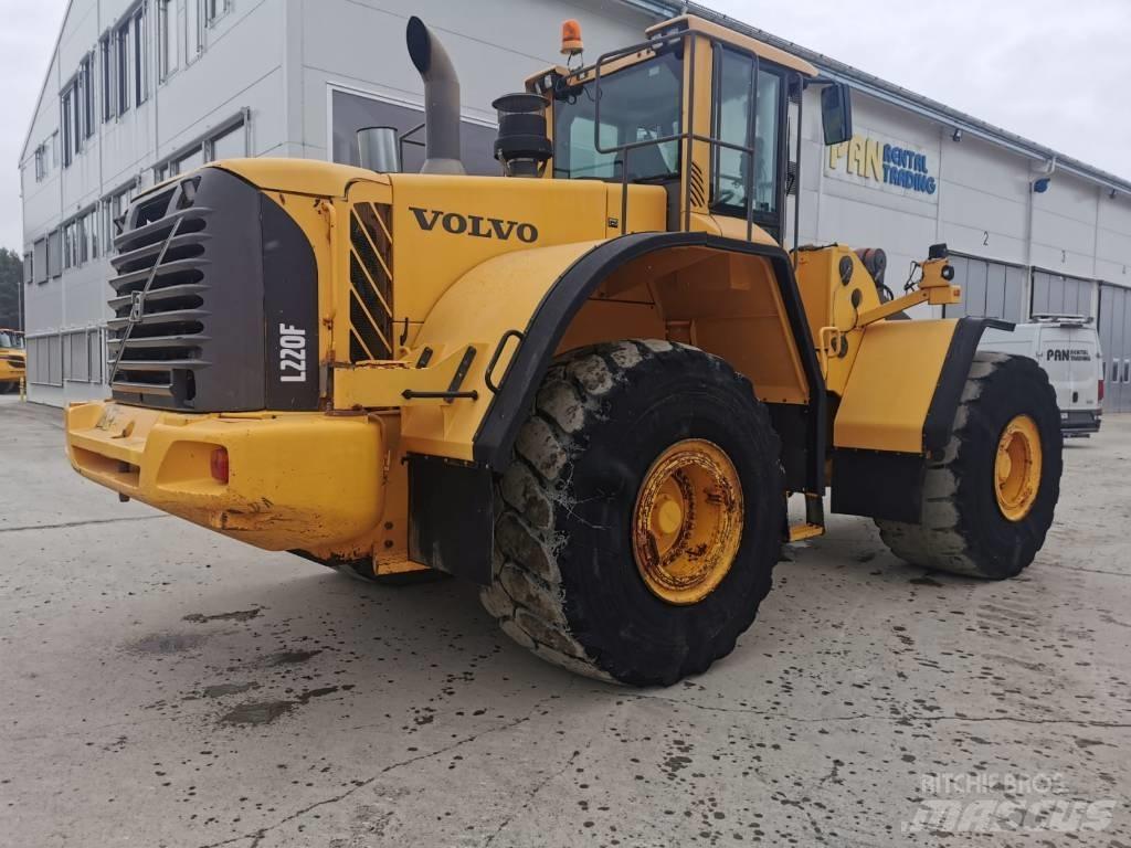 Volvo L220F Læssemaskiner på hjul