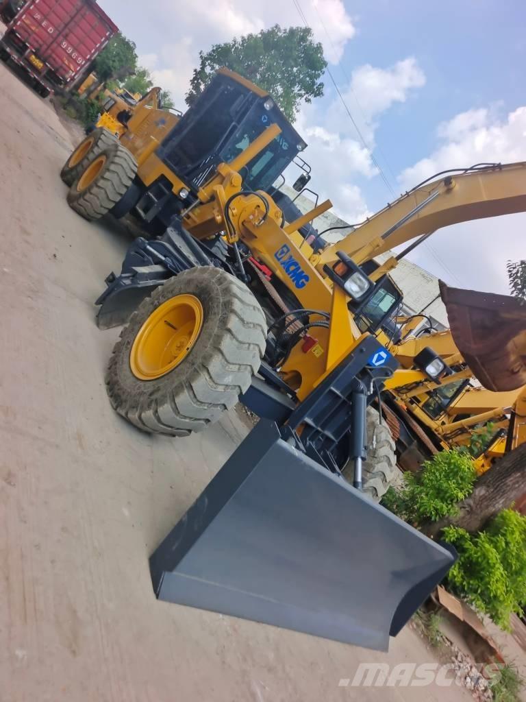 XCMG GR 2153 Vejhøvle / Gradere