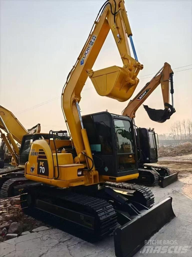 Komatsu 70-8 Gravemaskiner på larvebånd