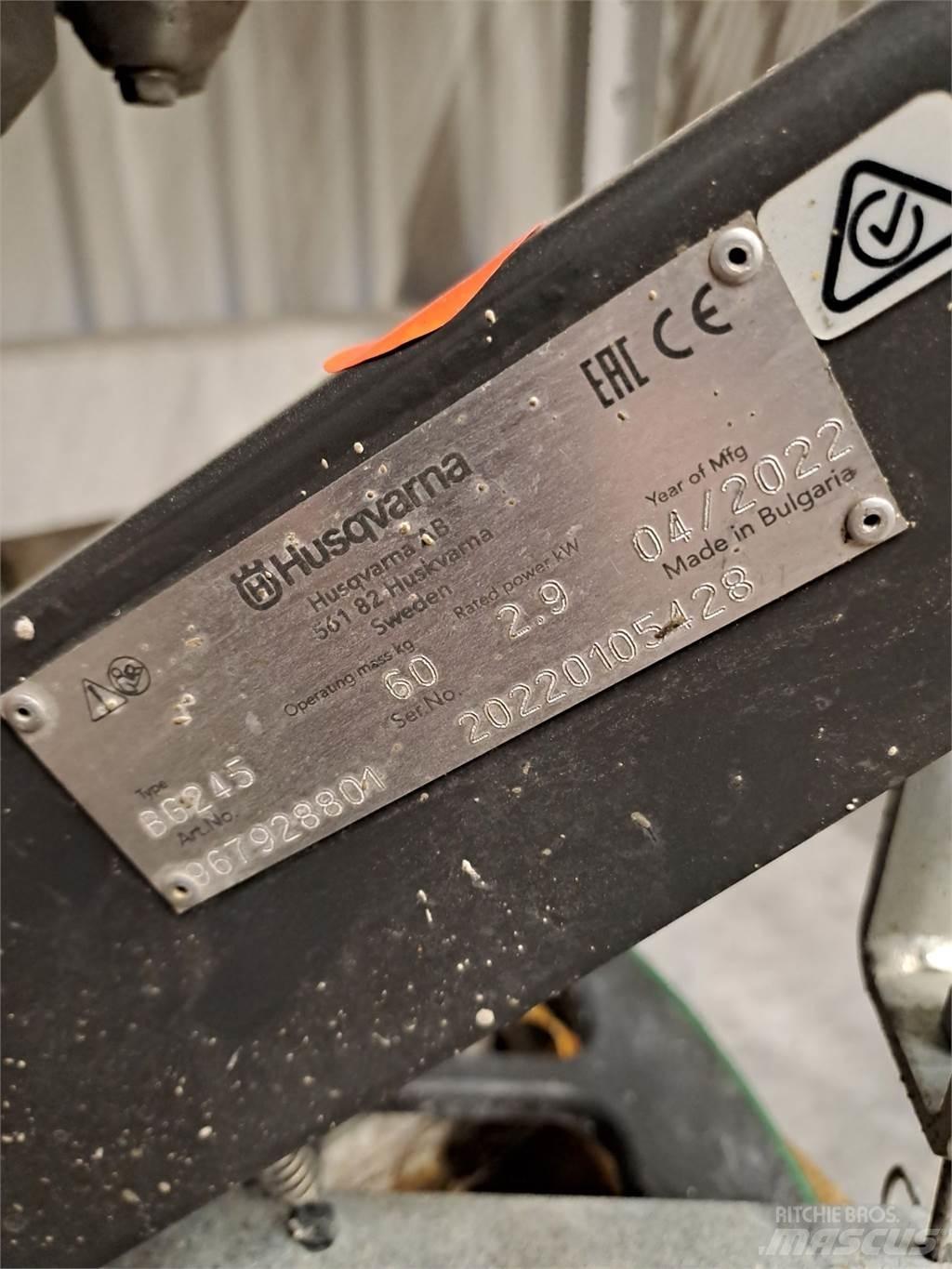 Husqvarna BG245 Vibratorer