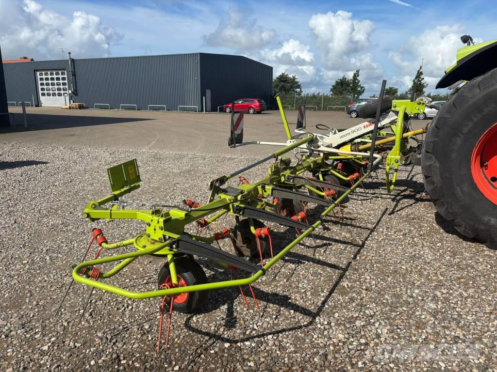 CLAAS Volto 900 River og høvendere