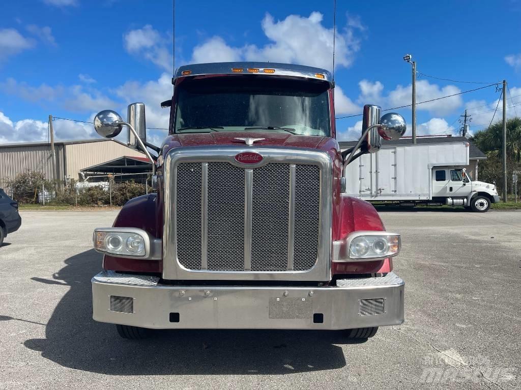 Peterbilt 567 Trækkere