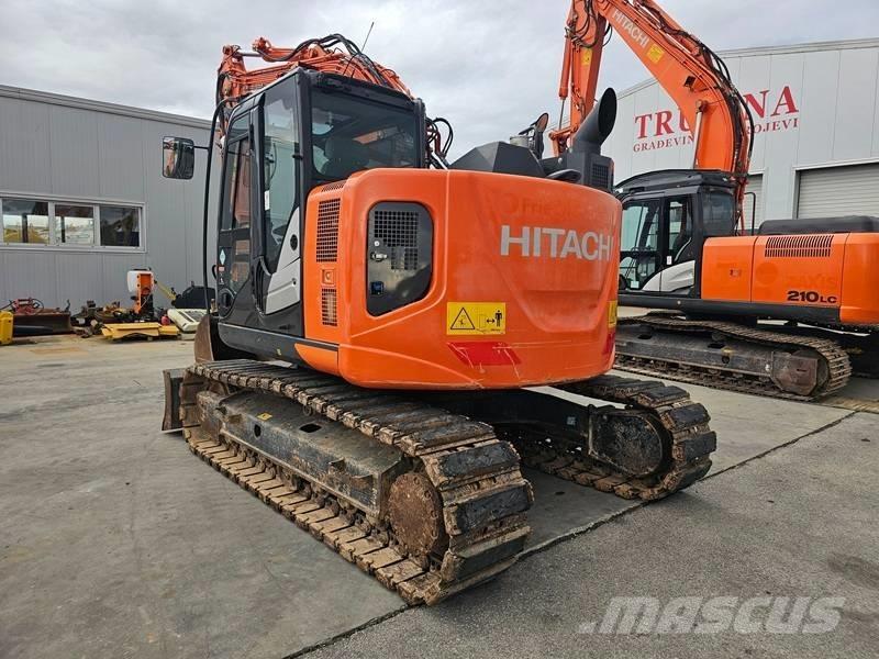 Hitachi ZX 135 US-6 Gravemaskiner på larvebånd