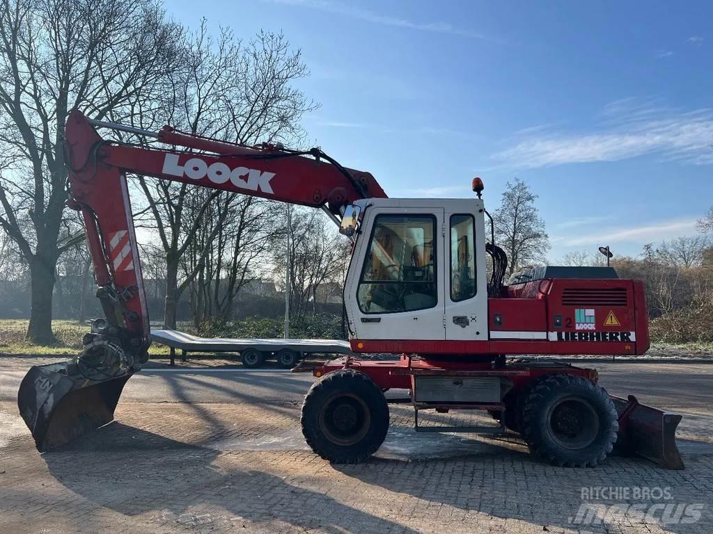 Liebherr 902 Gravemaskiner på hjul