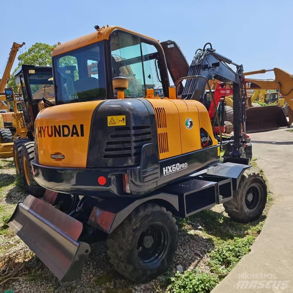 Hyundai HX 60w Gravemaskiner på hjul