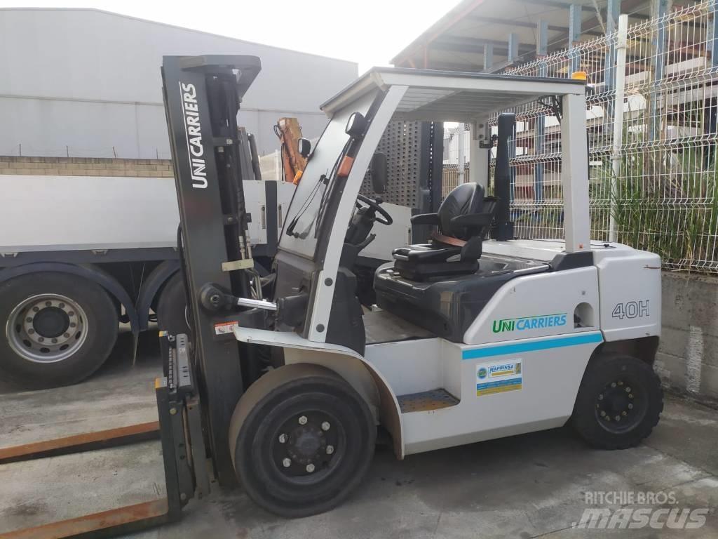 UniCarriers D1F4A40Q Sidelæsser
