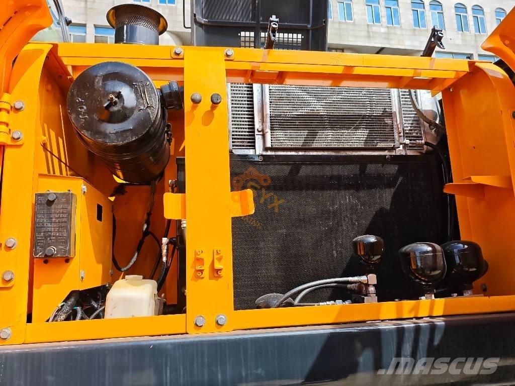 Hyundai 210W-9 Gravemaskiner på hjul
