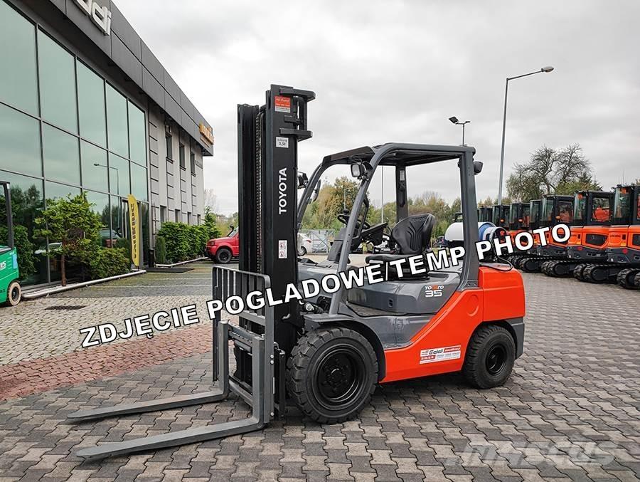 Toyota 02-8FGJF35 LPG gaffeltrucks