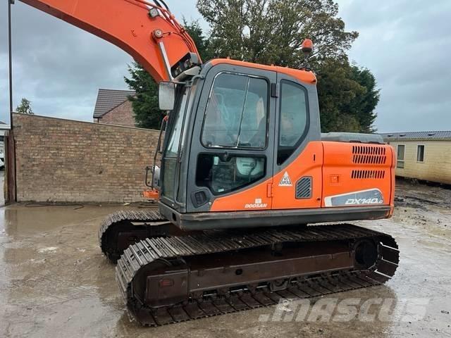 Doosan DX 140 LC-3 Gravemaskiner på larvebånd