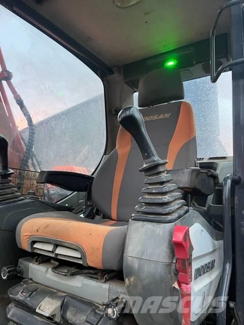 Doosan DX 140 LC-3 Gravemaskiner på larvebånd
