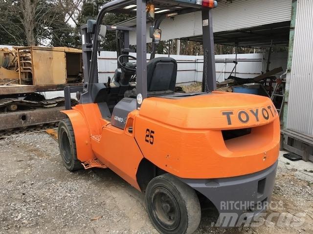 Toyota 7 FD 40 Diesel gaffeltrucks