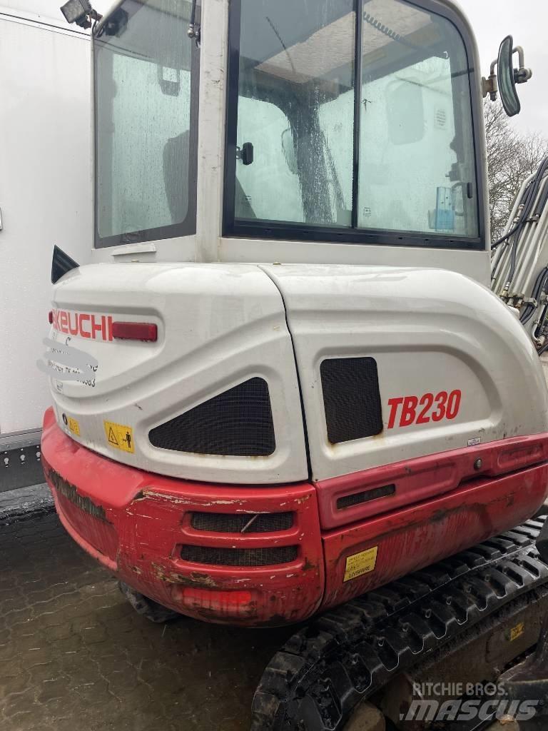 Takeuchi TB 230 Minigravemaskiner