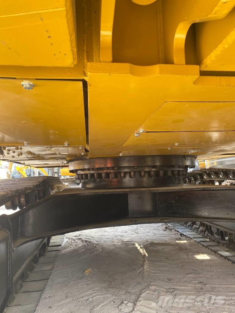 CAT 330 D Gravemaskiner på larvebånd