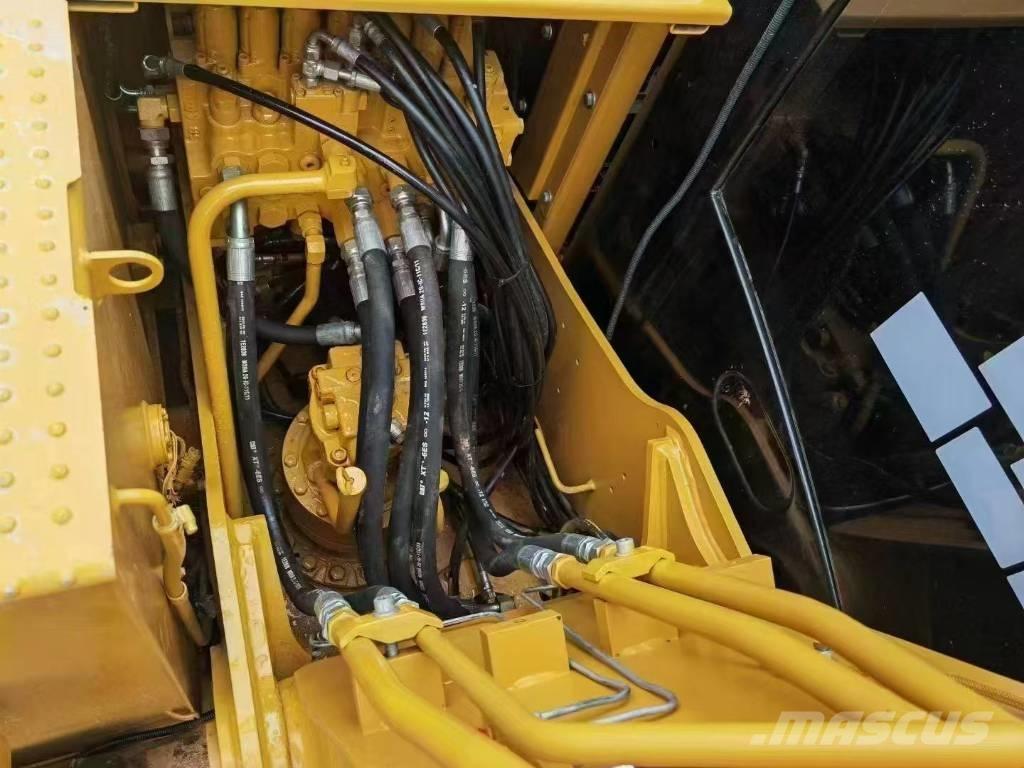 CAT 313GC Gravemaskiner på larvebånd