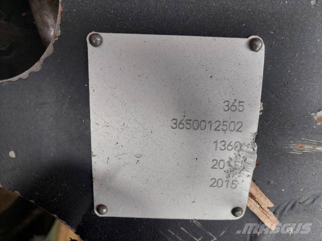 Komatsu 365.1 Skæreborde