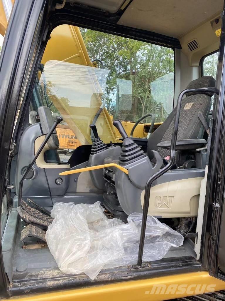 CAT 313 D Gravemaskiner på larvebånd