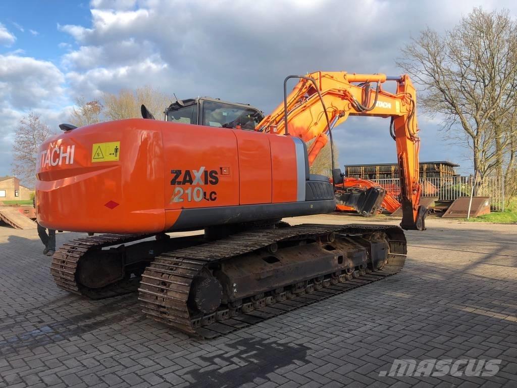 Hitachi ZX 210 LC-3 Gravemaskiner på larvebånd