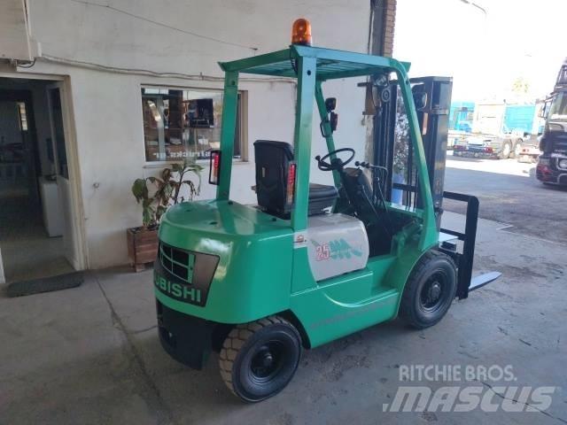 Mitsubishi FD 25 Diesel gaffeltrucks