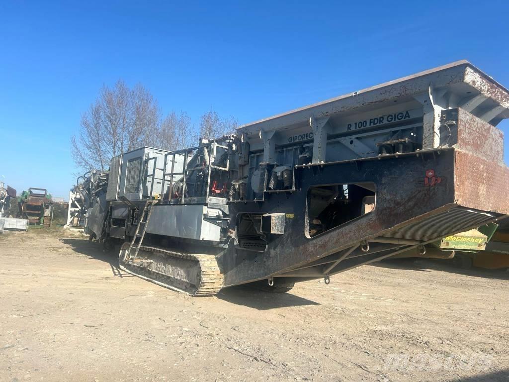 GIPO R100 FDR GIGA Mobile knusere