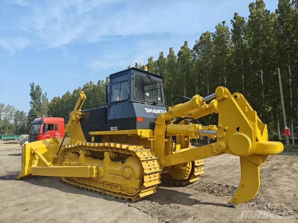 Shantui SD 32 Bulldozer på larvebånd