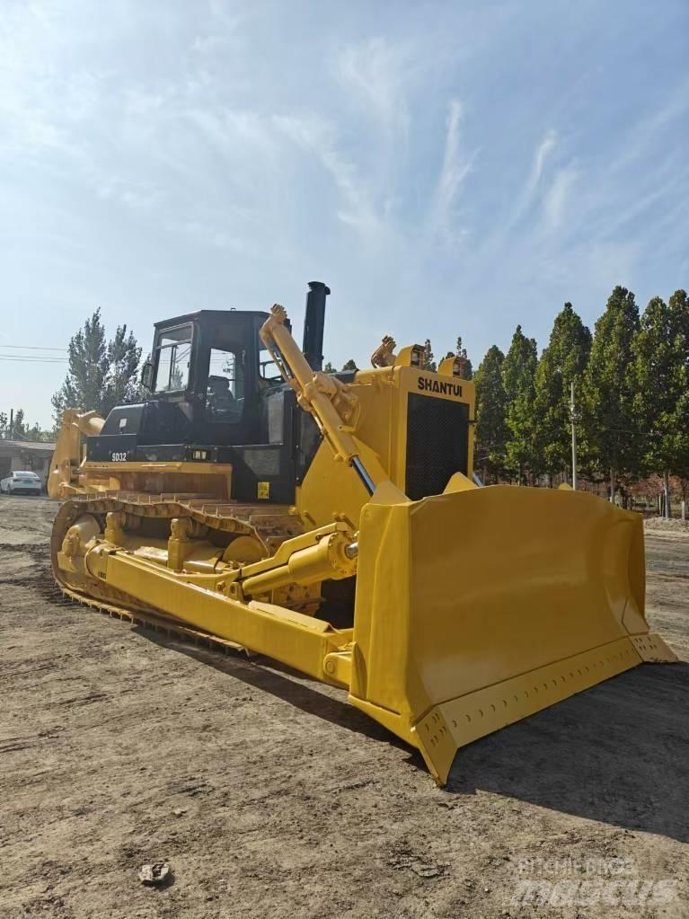 Shantui SD 32 Bulldozer på larvebånd