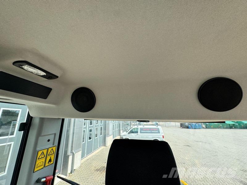 JCB 413 2.800h Læssemaskiner på hjul