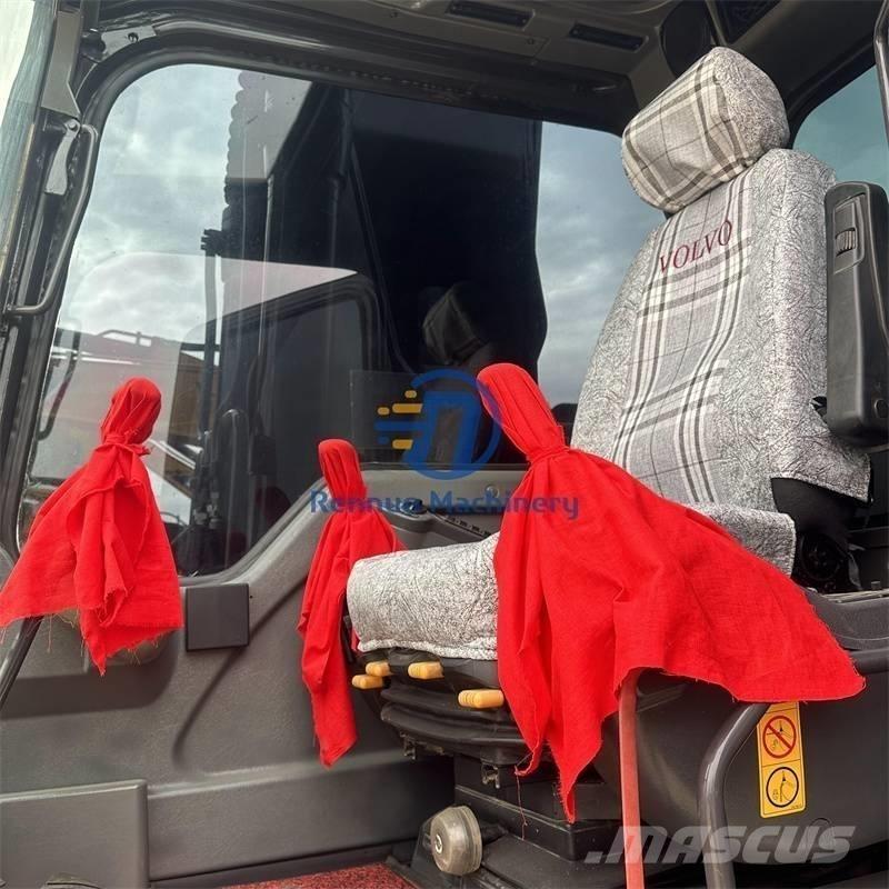 Volvo EC210 Gravemaskiner på larvebånd