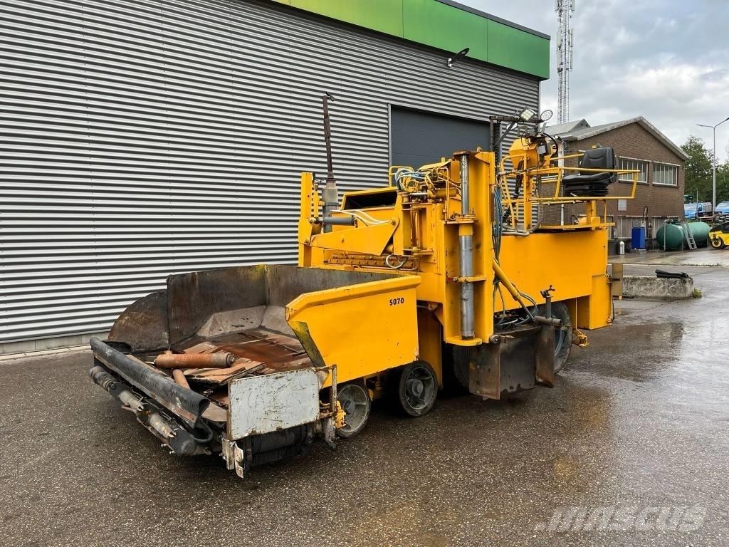 Demag SF 120 P Asfaltudlæggere