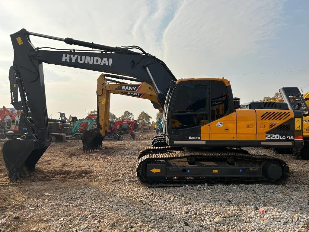 Hyundai R220LC-9S Gravemaskiner på larvebånd