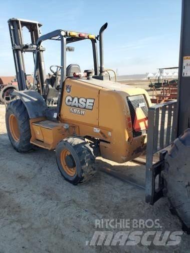 CASE 586H Terrængående gaffeltruck