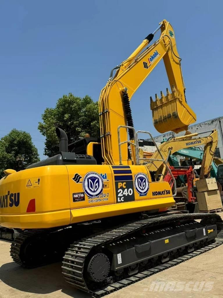Komatsu PC 240 Gravemaskiner på larvebånd