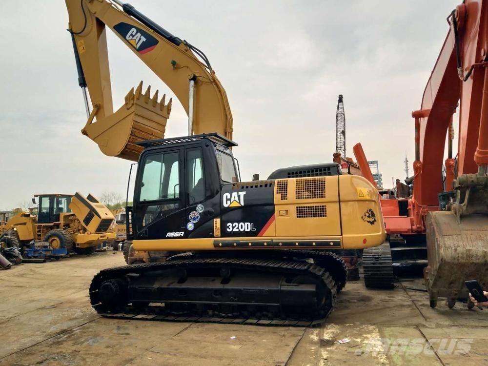CAT 320D Gravemaskiner på larvebånd