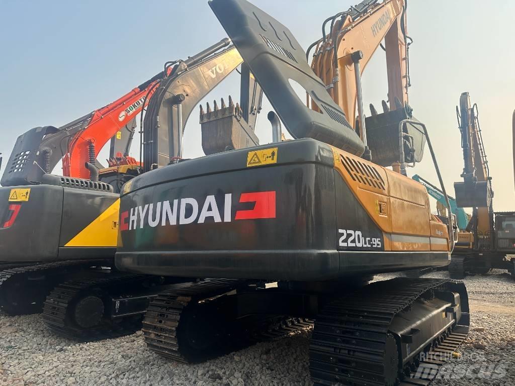 Hyundai R220LC-9S Gravemaskiner på larvebånd
