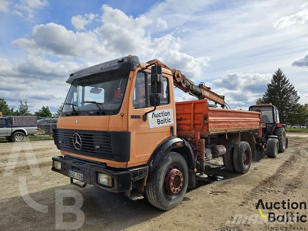 Mercedes-Benz 1722 Lastbiler med tip