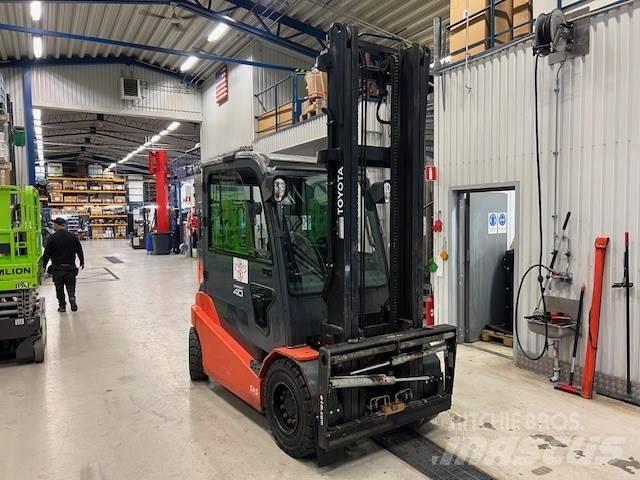Toyota 8 FBMT 40 El gaffeltrucks