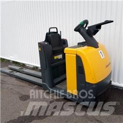 Jungheinrich ECE 225 Plukketruck, lav