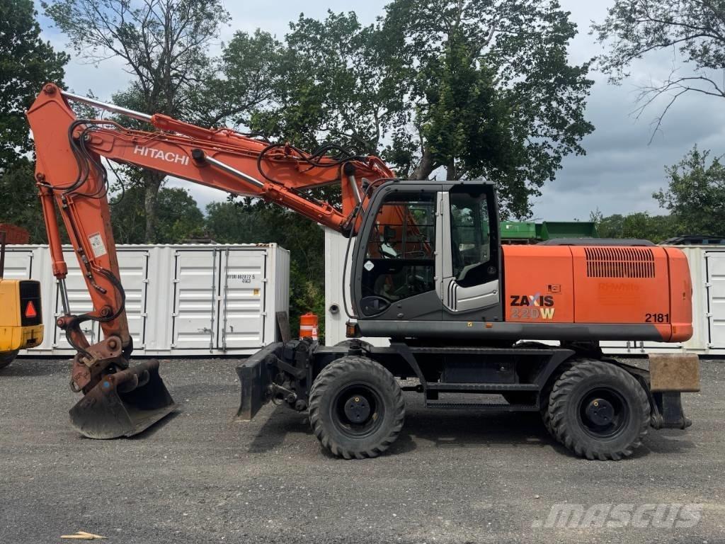 Hitachi ZX 220 W-3 Gravemaskiner på hjul