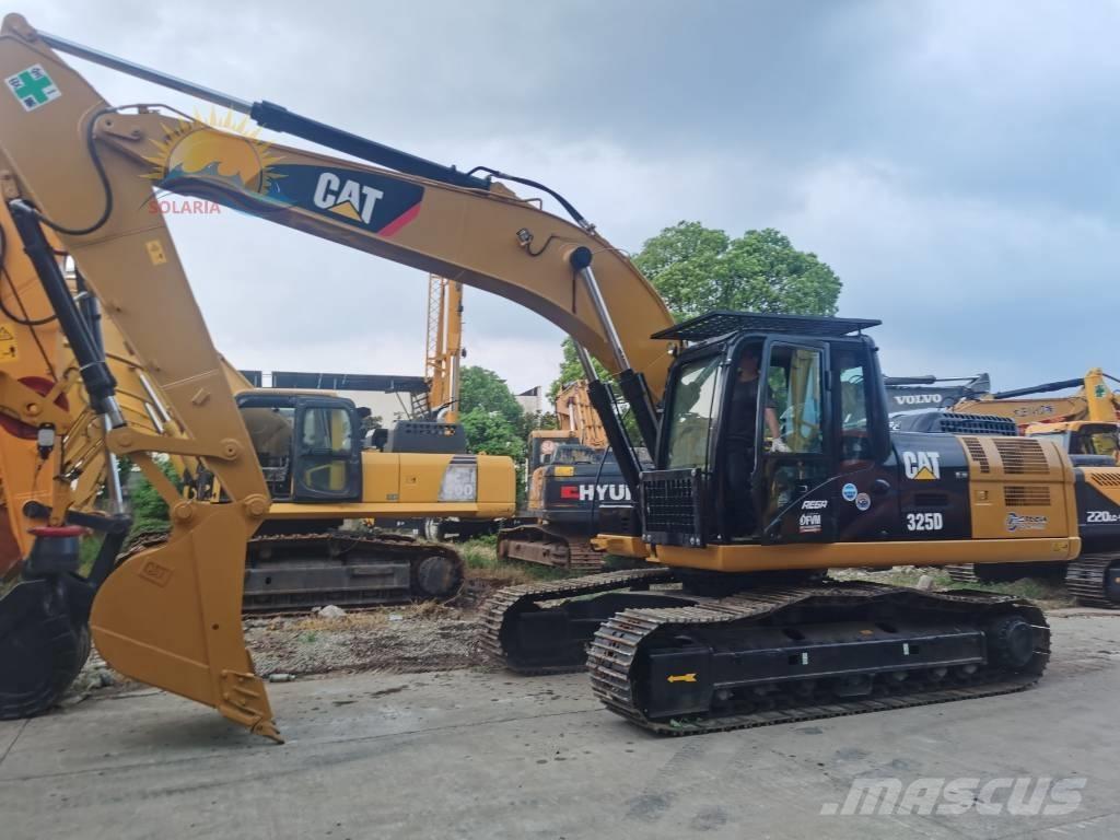 CAT 325D Gravemaskiner på larvebånd