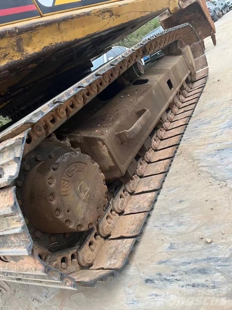 CAT 313 D Gravemaskiner på larvebånd
